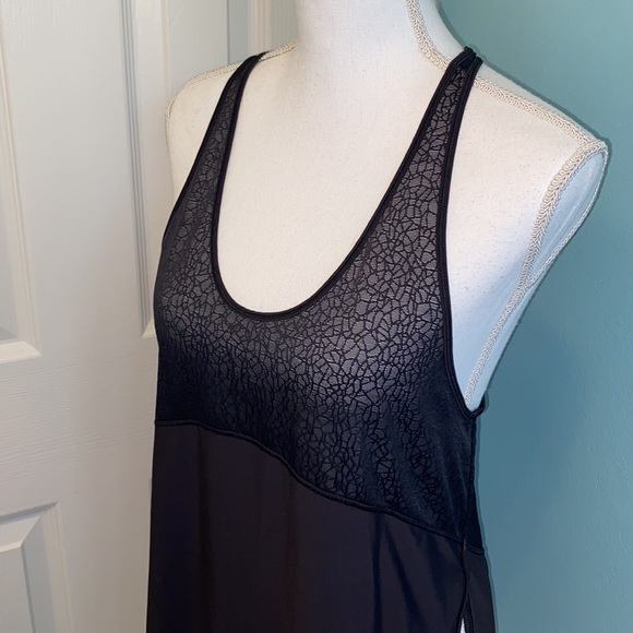 Lululemon Twist & Train Tank Top - Picture 6 of 12